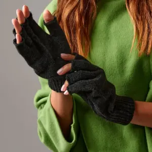 fingerless gloves