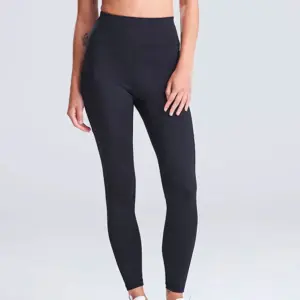 women’s recycled tech leggins