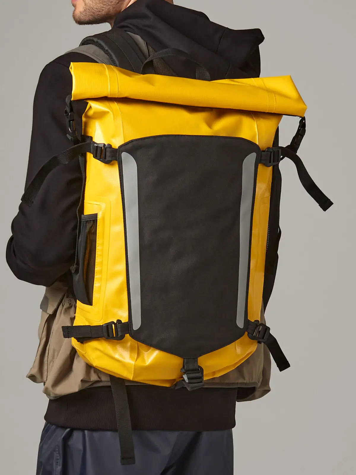 submerge 25 litre waterproof backpack submerge 25 litre waterproof backpack