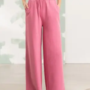 women’s sustainable fashion wide leg joggers